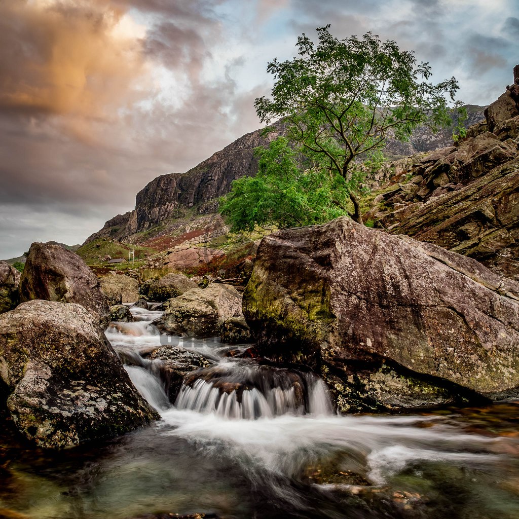 Small Cascade Along Afon Nant Paris | Pen-Y-Pass |&nbsp;Snowdonia